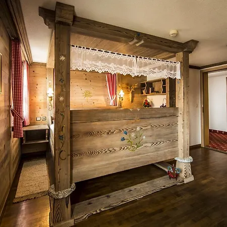 Hotel Olympia 3*
