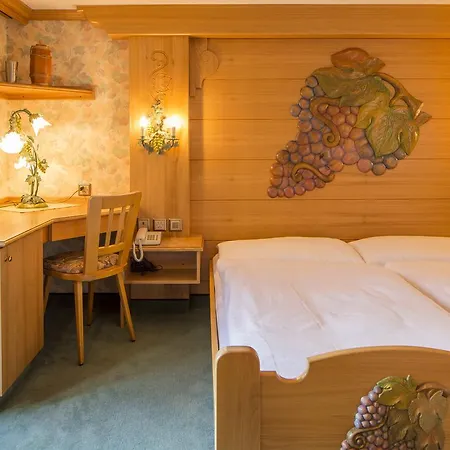 Olympia Hotel 3*